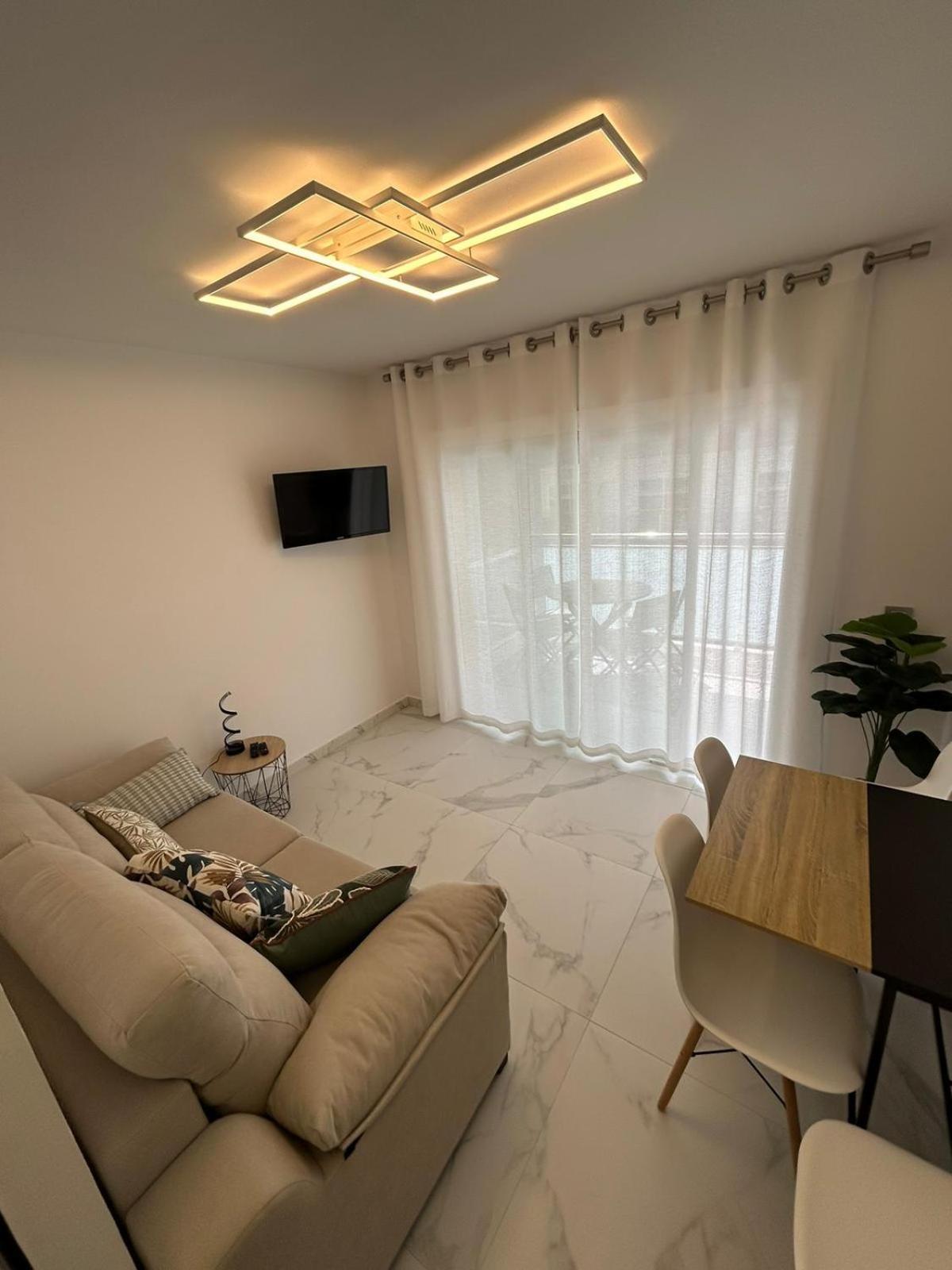 Apartamentos Cala Crancs Salou Bagian luar foto